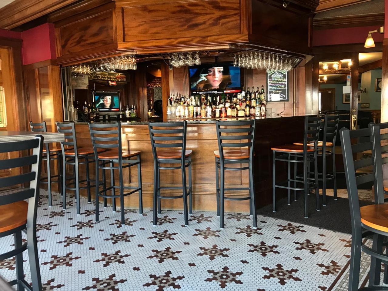 Winthrop Arms Hotel Restaurant Logan Airport Eksteriør billede